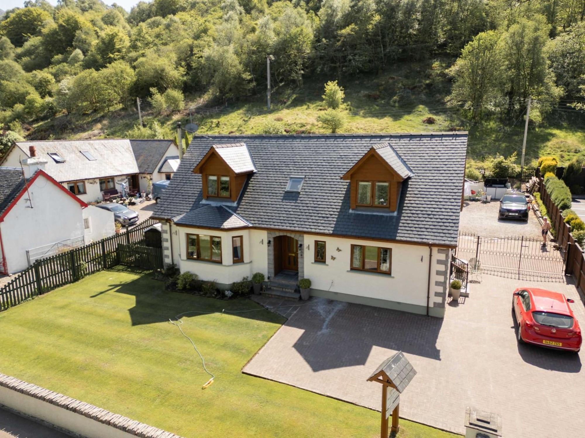 Tigh Na Drochaid, Glen Nevis - Entire Apartment Fort William Exterior photo
